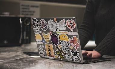 کاربرد استیکر و چاپ استیکر